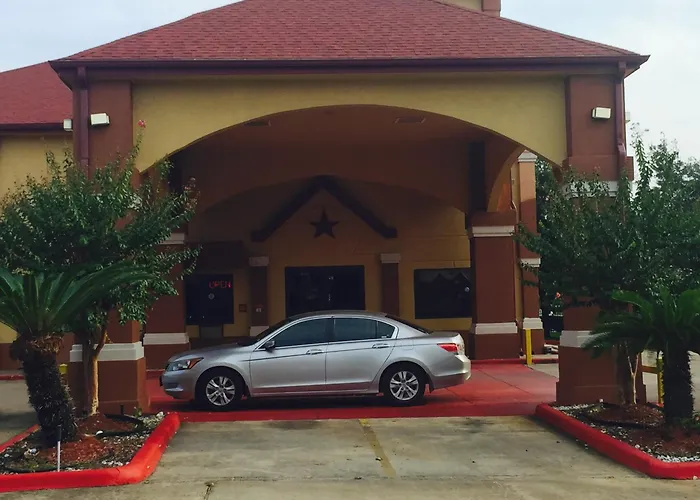 Scottish Inn & Suites Hobby Airport