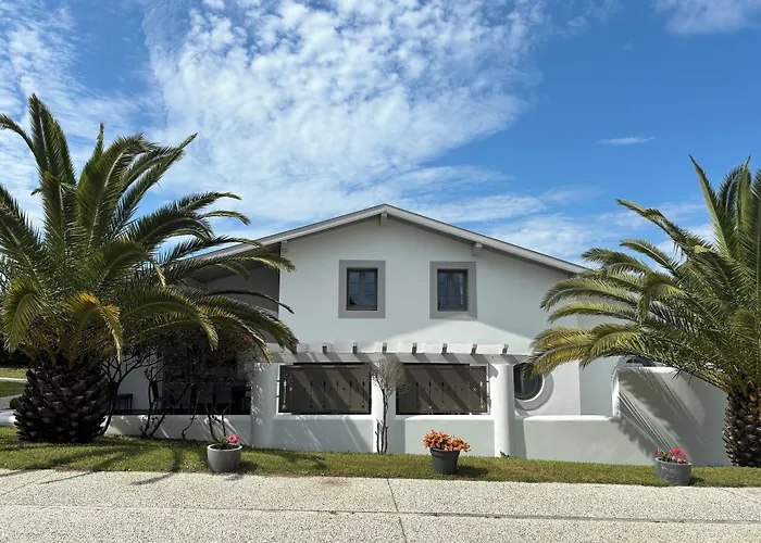 Hôtel accueillant les animaux: Villa Clara, Résidence face à l'océan et au golf de Chiberta