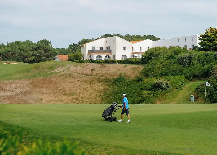 Hôtel accueillant les animaux: Villa Clara, Résidence face à l'océan et au golf de Chiberta
