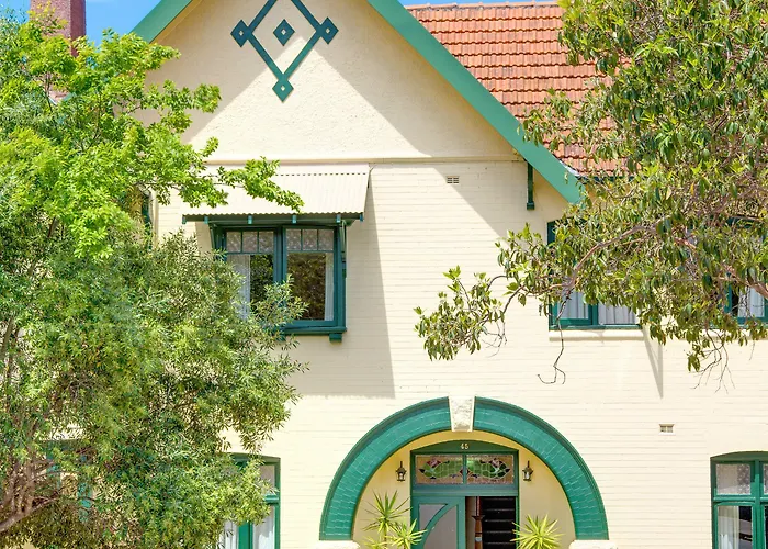 Neutral Bay