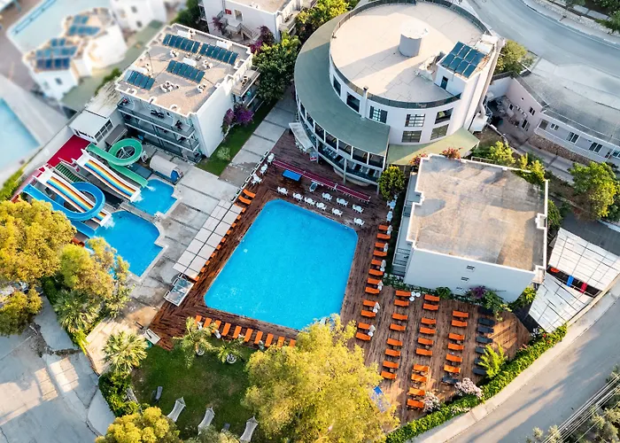Hôtel pour familles: Bodrum Beach Resort