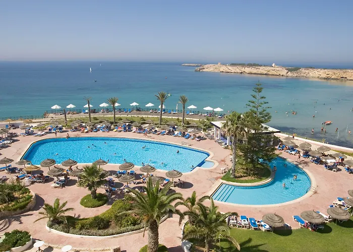 Resort: Regency Hotel & Spa
