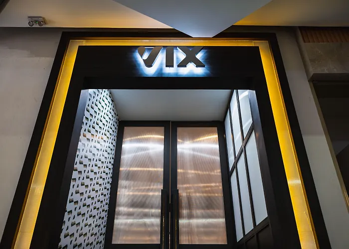 Vix At Victory Monument