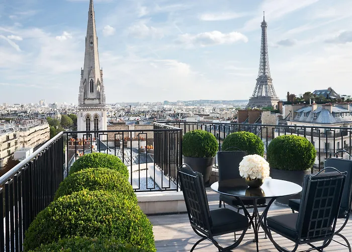  Four Seasons George V Paris