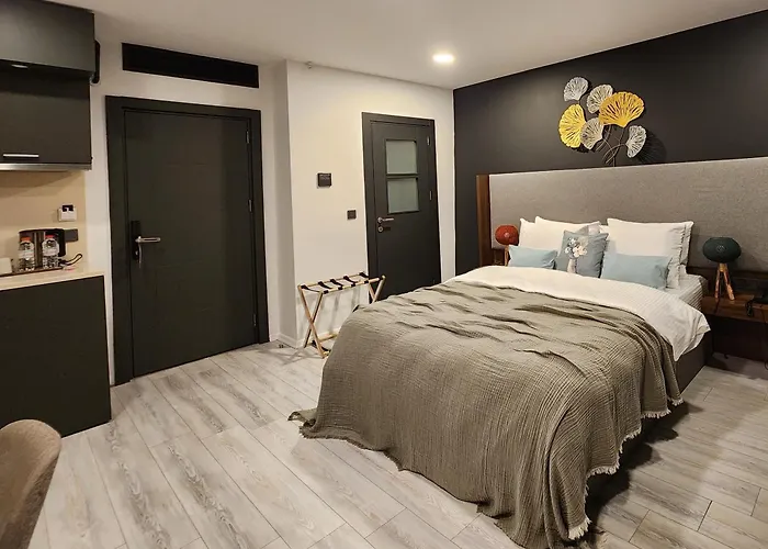 Taksim Landhouse