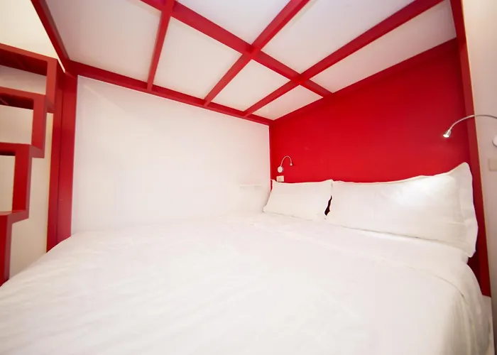 Sleepbox Hostel