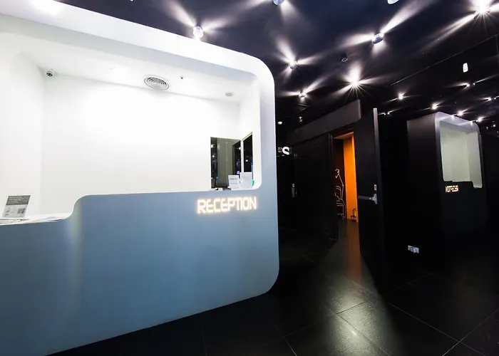 Sleepbox Hostel